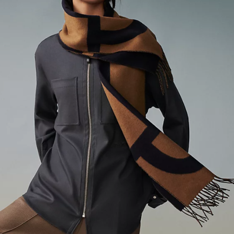 HERMES Casaque Grand Mors Reversible Cashmere Scarf Navy/Beige Unisex. H259116S-03 圖 3