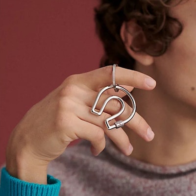 HERMES Cheval Fer a Cheval Key Ring Horseshoe Metal Unisex Keychain. H077329FJ03 Lookbook HERMES Cheval Fer a Cheval Key Ring Horseshoe Metal Unisex Keychain. H077329FJ03