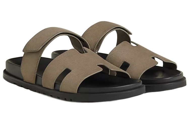 Lookbook エルメス シプレ サンダル "カーキ" H222856Z-HX3