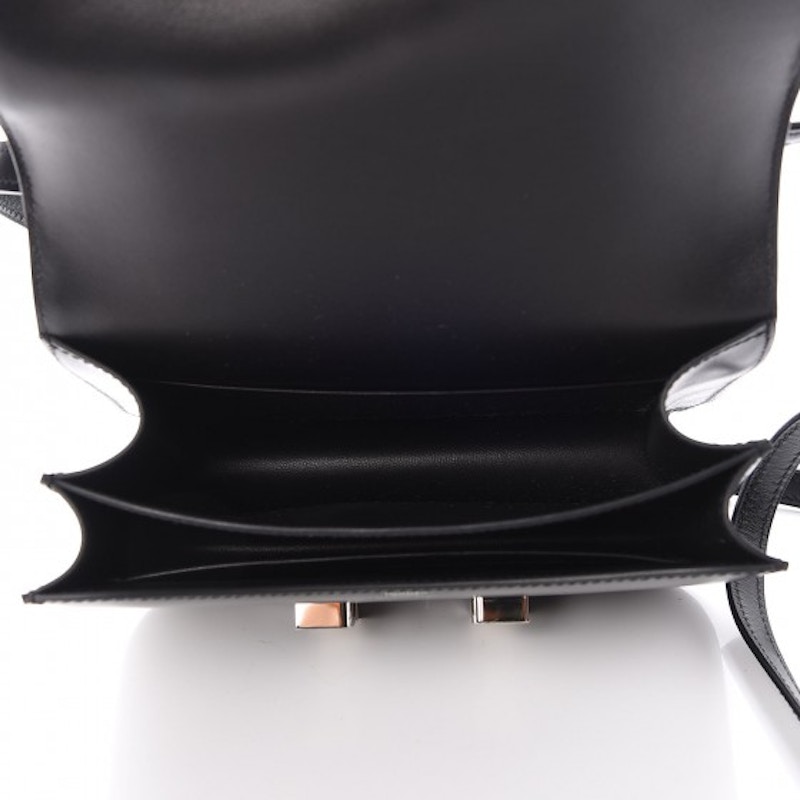 Lookbook 爱马仕 Constance 迷你18 黑色盒式 Palladium手袋