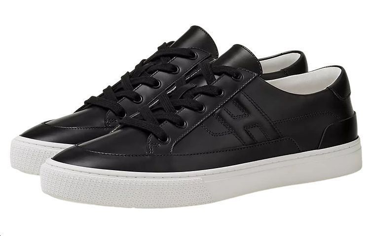Shop HERMES Zapatillas Bajas Cordones 'Cuero Negro' H222904Z-H01