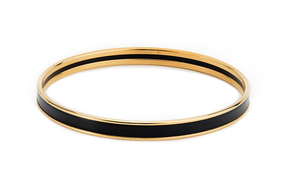 Lookbook HERMES Pulsera de Esmalte Negra Unisex con Diseño de Logo de Letras. H240001F-0165