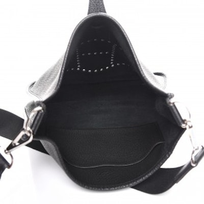 エルメス エヴリン トリヨンクレマンスPM ノワール Lookbook エルメス エヴリン トリヨンクレマンスPM ノワール