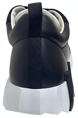 에르메스 블랙 패션 스트랩 스니커즈 H221898Z-H01 Shop 에르메스 블랙 패션 스트랩 스니커즈 H221898Z-H01