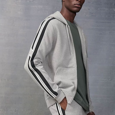 HERMES FW22 Hoodie Abu-abu Lengan Panjang Sweater Santai Striped Print. H267650HA1O Lookbook HERMES FW22 Hoodie Abu-abu Lengan Panjang Sweater Santai Striped Print. H267650HA1O