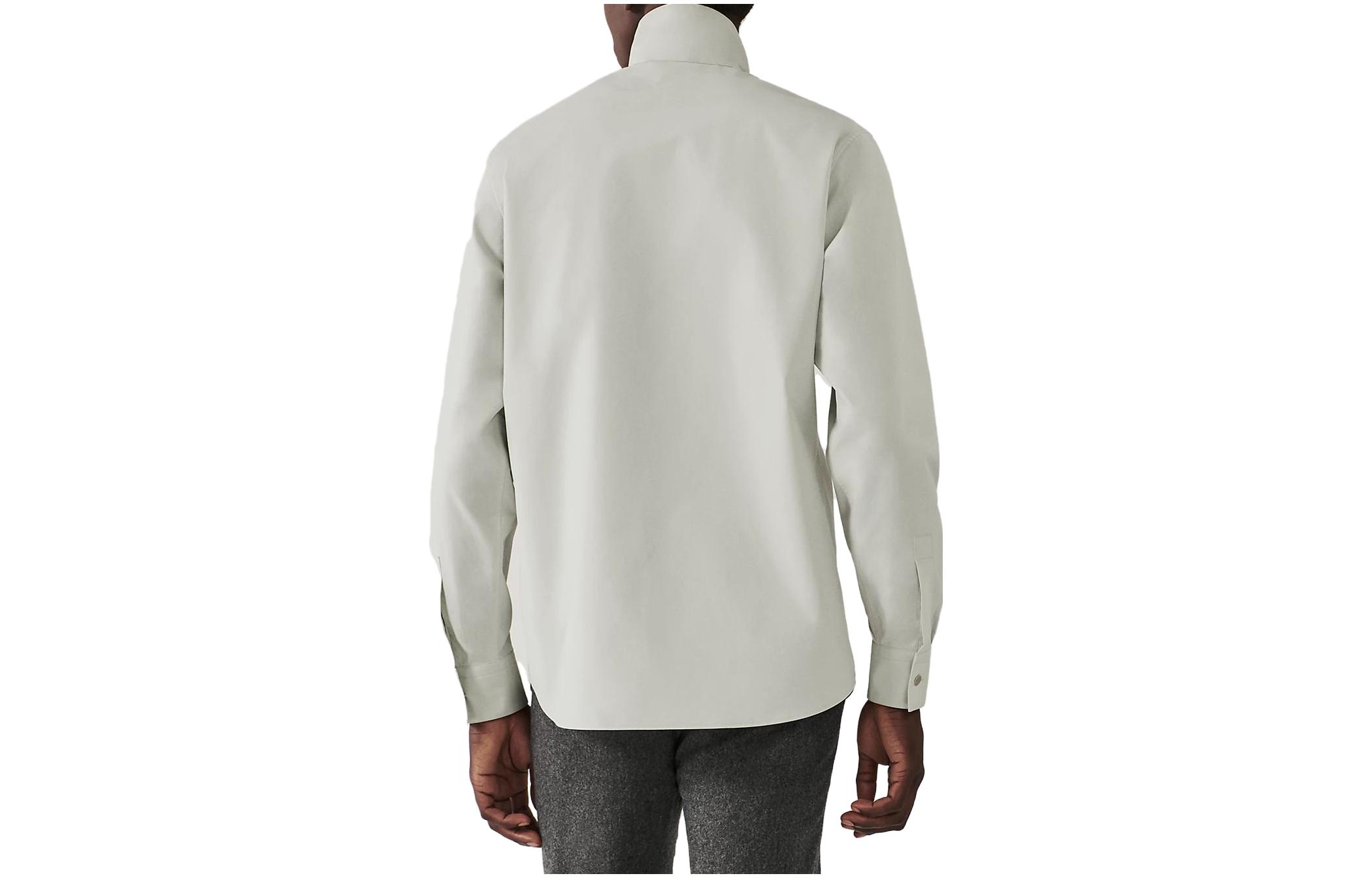 Lookbook HERMES FW23 Kemeja Lengan Panjang Hijau Muda Warna Solid. H366300H24N