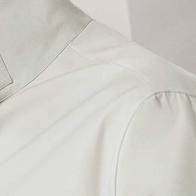 HERMES FW23 Kemeja Lengan Panjang Hijau Muda Warna Solid. H366300H24N Details for HERMES FW23 Kemeja Lengan Panjang Hijau Muda Warna Solid. H366300H24N