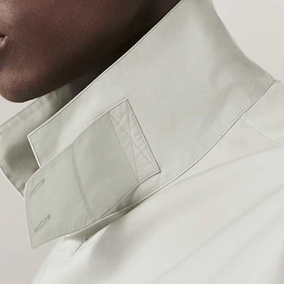 HERMES FW23 Kemeja Lengan Panjang Hijau Muda Warna Solid. H366300H24N Sizing HERMES FW23 Kemeja Lengan Panjang Hijau Muda Warna Solid. H366300H24N