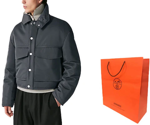 HERMES FW23 經典黑灰色菱格紋直筒外套. H362420HE83 Shop HERMES FW23 經典黑灰色菱格紋直筒外套. H362420HE83