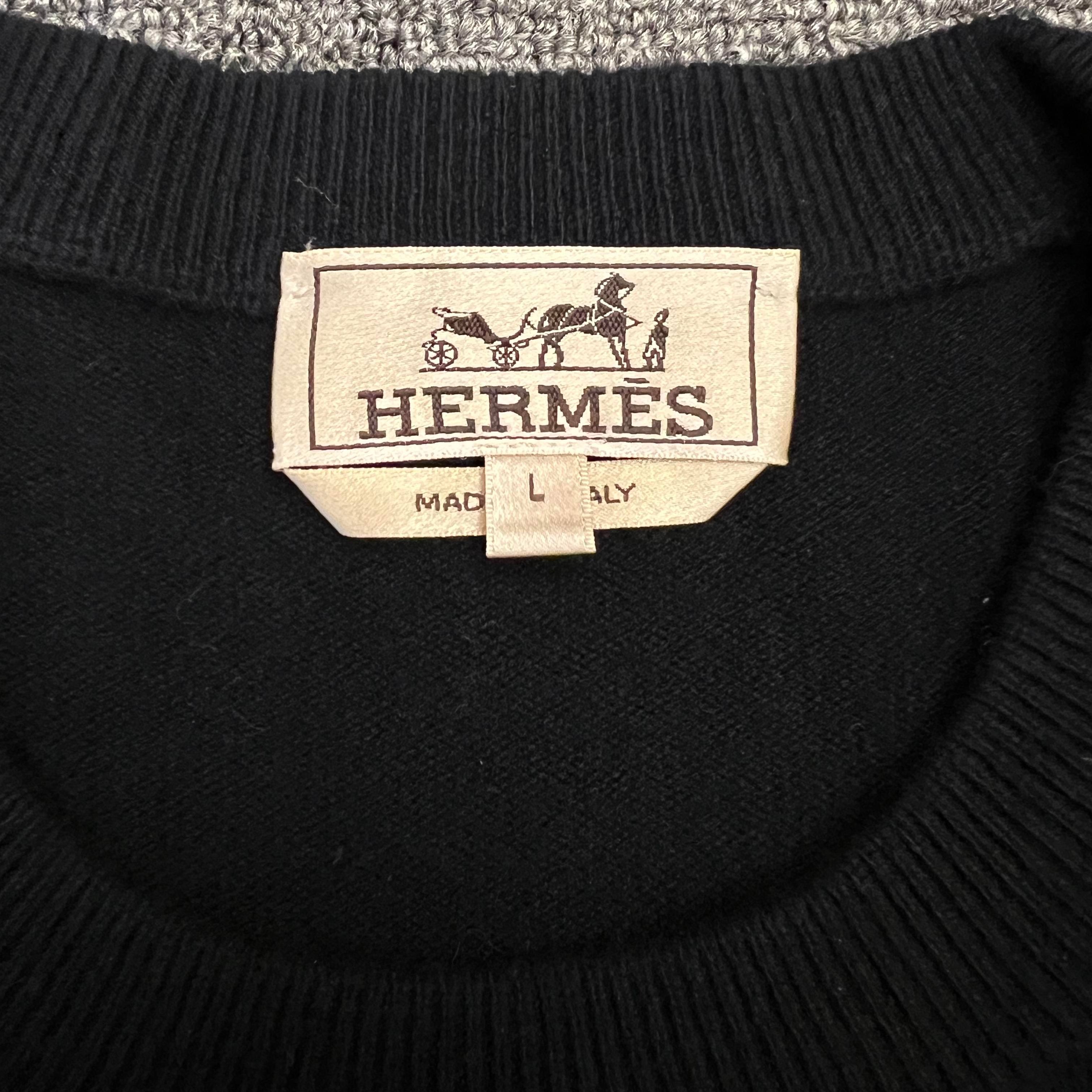 Cheap 에르메스 FW23 패턴 프린트 네이비 크루넥 풀오버 스웨터. H367240HA01