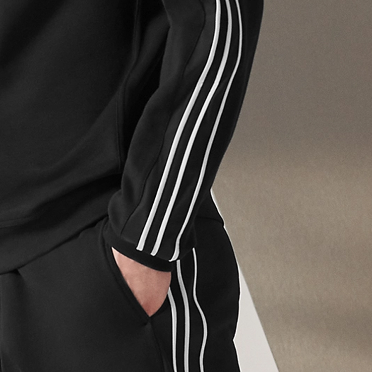 Sizing 에르메스 FW23 스트라이프 프린트 크루넥 풀오버 스웻셔츠 H367760HA76