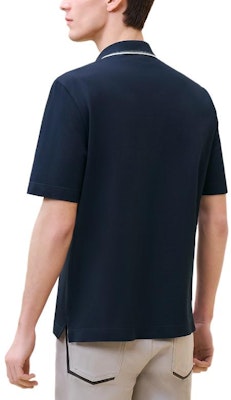 HERMES FW24 Polo Lengan Pendek Garis Kontras Navy Blue. H467995HA01 Lookbook HERMES FW24 Polo Lengan Pendek Garis Kontras Navy Blue. H467995HA01