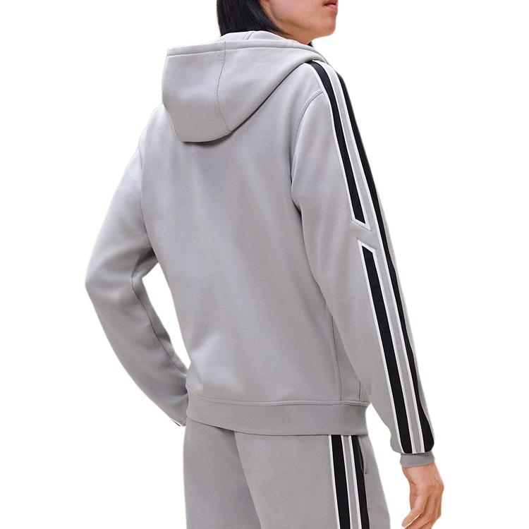 Lookbook HERMES FW24 Jaket Zip-Up Berjalur Lengan Panjang Flint Grey H467780HA79