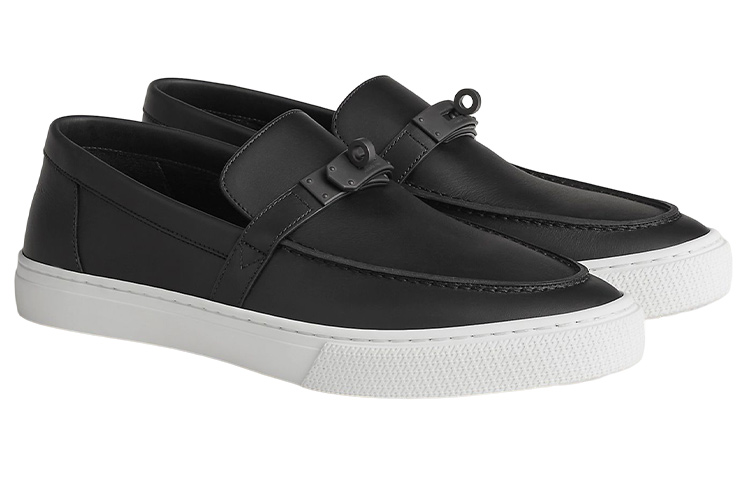 Lookbook HERMES Game Leder ''Schwarze Slip-On-Schuhe'' H231731Z-H02