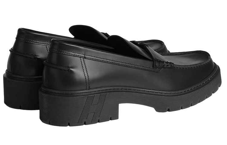 Shop 爱马仕黑色皮革平底乐福鞋 H231957Z-A02