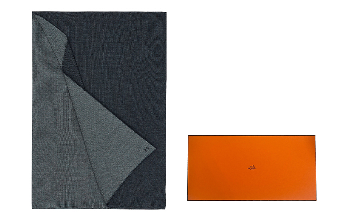 Hermes HERMÈS Solid Double-Sided Scarf Navy Blue/Slate Grey H733631T18 圖 4