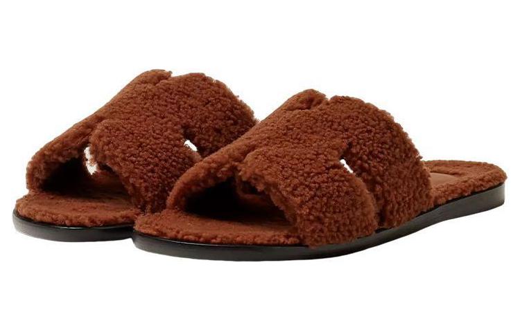 Shop 爱马仕 Izmir 棕色凉鞋 H222849Z-HC0