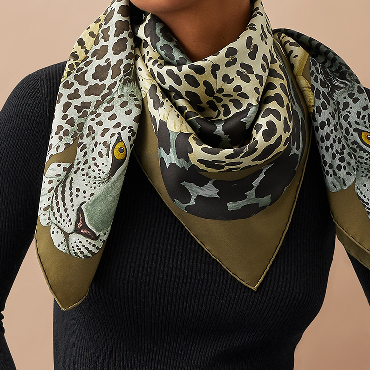 HERMES Lazy Leopard Silk Square Scarf Brown H003779S-16 圖 3