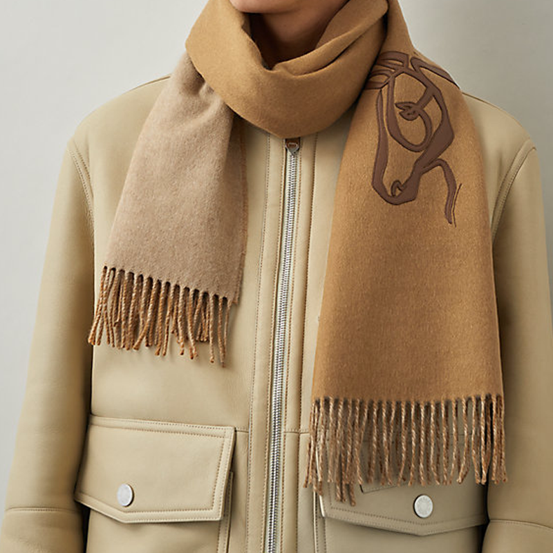 HERMES Leather Patch Horse Head Cashmere Scarf. H393782T-01 圖 3