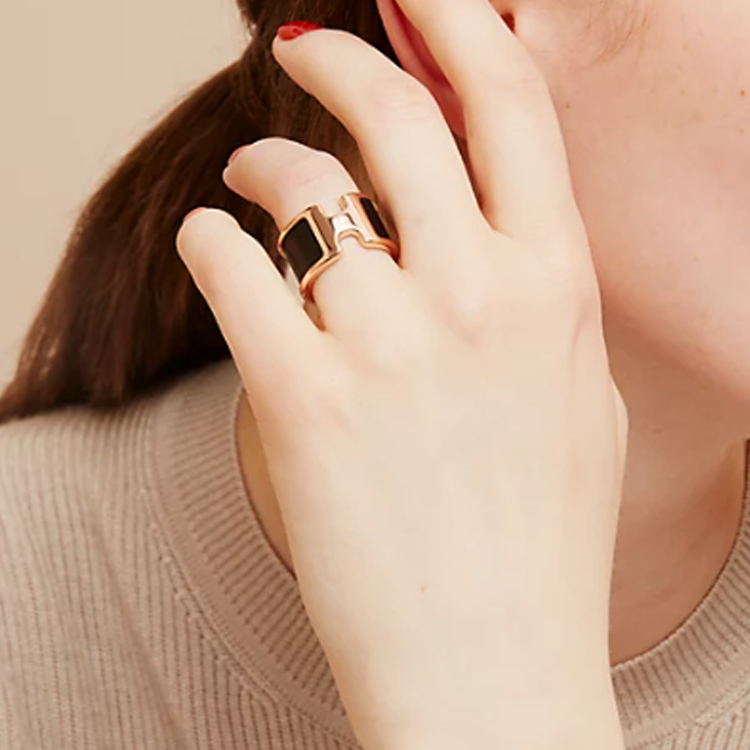 Lookbook 에르메스 마담 송아지 가죽 메탈 링 유니섹스 커플 로즈 골드. H500059FD89