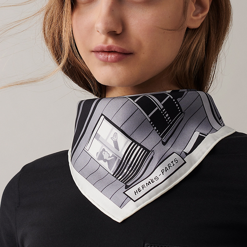 HERMES Midnight Faubourg Avenue Silk Scarf 70x70cm Unisex Couples Edition H982820S-14 圖 5