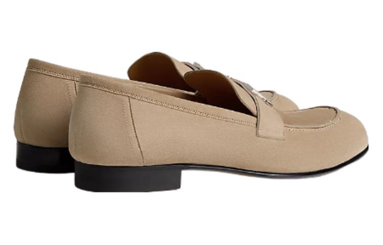 Shop 爱马仕巴黎便鞋 '米色' H201491Z-A1J