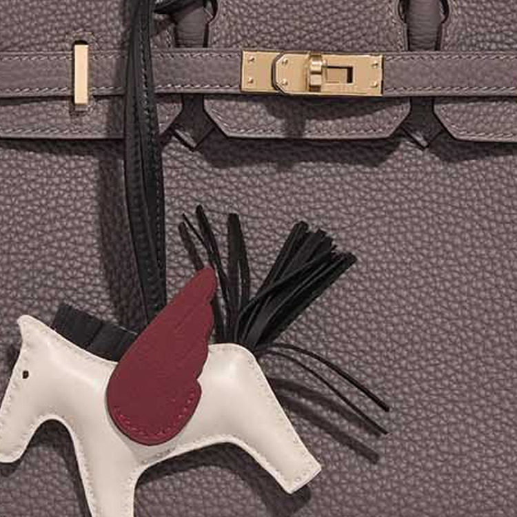 HERMES Pegasus Small Lambskin Charm Keychain Unisex White. h083010cacm 圖 4
