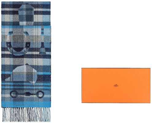 HERMES Bufanda Azul de Cachemira con Flecos y Cuadros H393554T-01 Order HERMES Bufanda Azul de Cachemira con Flecos y Cuadros H393554T-01