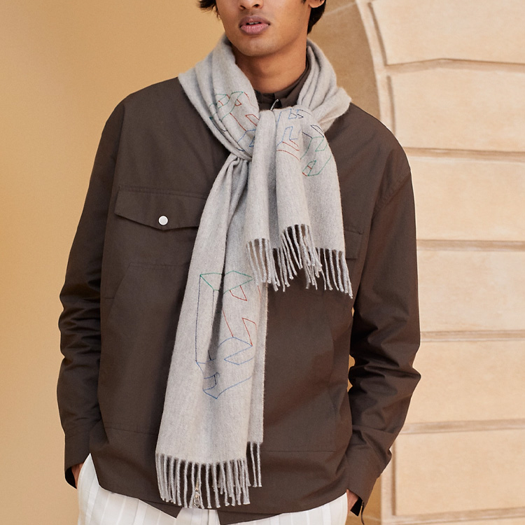 HERMES Printed Design Cashmere Scarf Green Unisex Couple Style. H394804T 02 圖 3