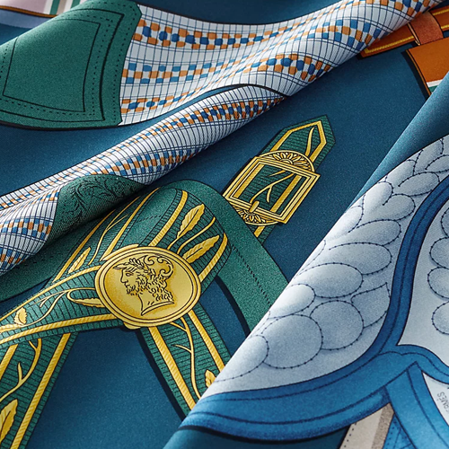 HERMES Printed Silk Scarf Unisex Couple Design in Deep Navy Blue. H004039S 03 圖 3