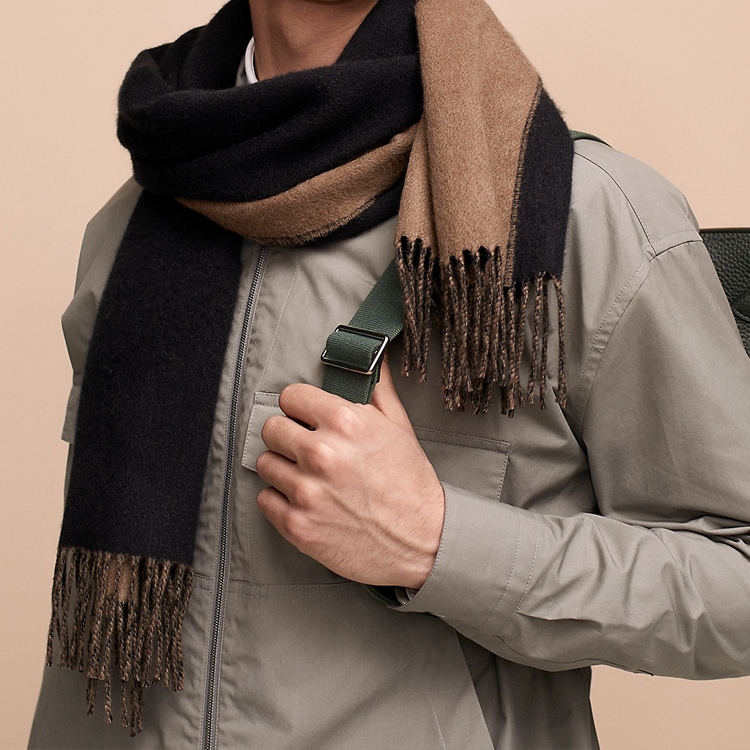 HERMES Reversible Cashmere Scarf Black/Elephant Grey Unisex Couple Design. H393800T 34 圖 3