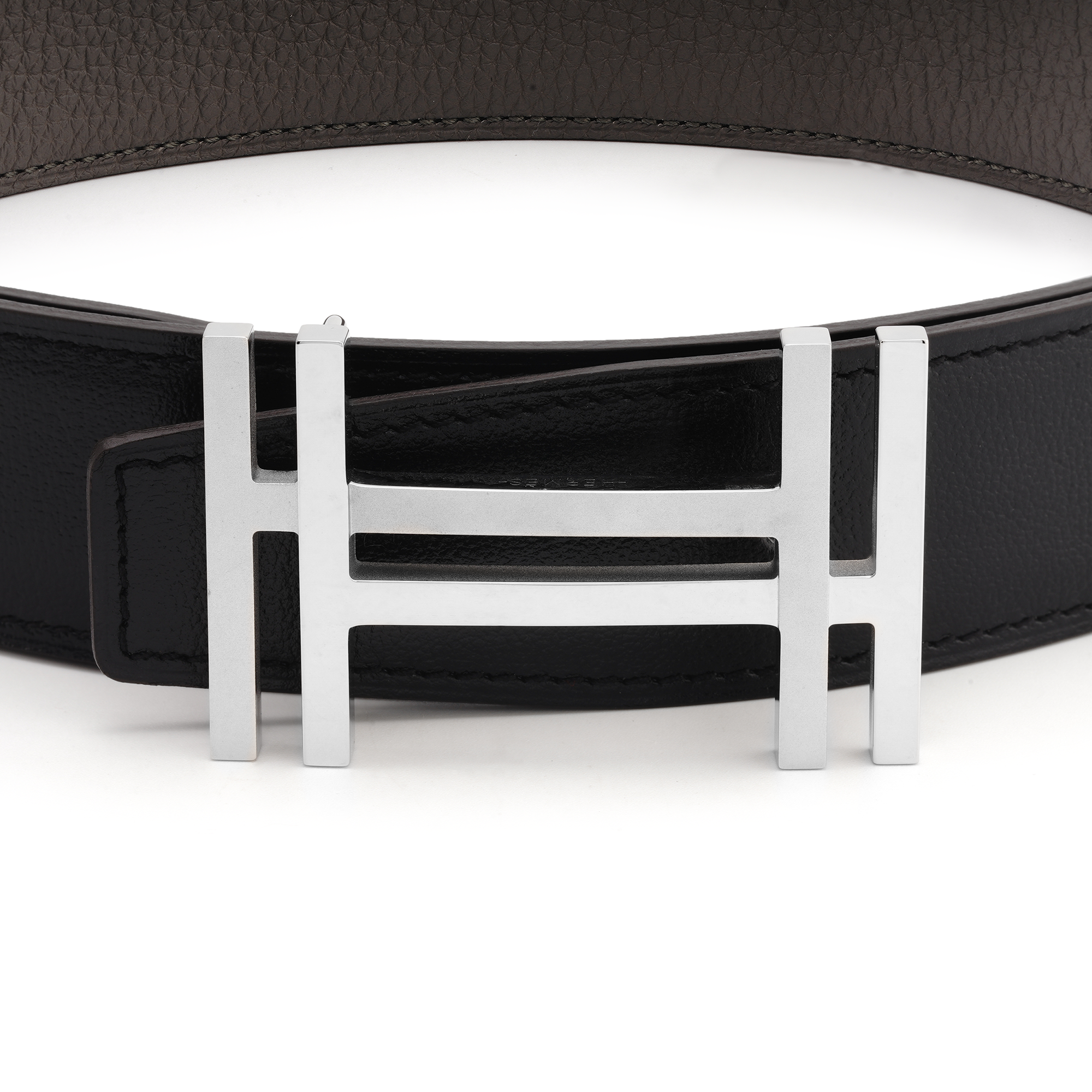 Lookbook HERMES Cinturón Reversible de Cuero con Hebilla H Negro/Gris Estaño 3.2cm H066050CK05-H073967CAAC