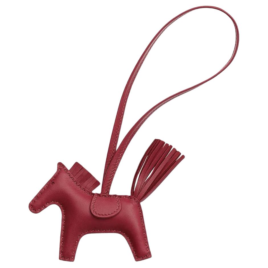 HERMES Rodeo Lambskin Charm Pony - Dark Red/Pink Unisex Keychain H064929CACG