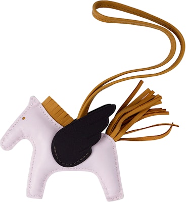 爱马仕Rodeo小马吊饰紫色/黑色/棕色男女通用情侣配饰。 H083010CABN Buy 爱马仕Rodeo小马吊饰紫色/黑色/棕色男女通用情侣配饰。 H083010CABN