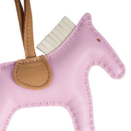 HERMES Rodeo Leather Charm Keychain Unisex Couple Style in Pink Chalk Beige. H064929CADE 圖 4