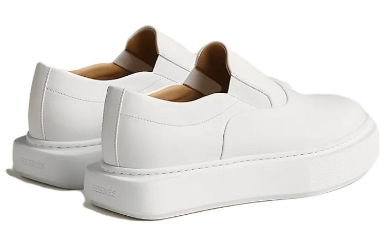 Shop 爱马仕白色圆头套脚乐福鞋 H232916Z-H90