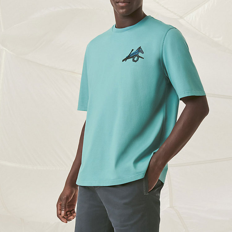 Lookbook HERMES SS22 幾何細節短袖圓領T恤 - 瓷藍色 H257820HA64
