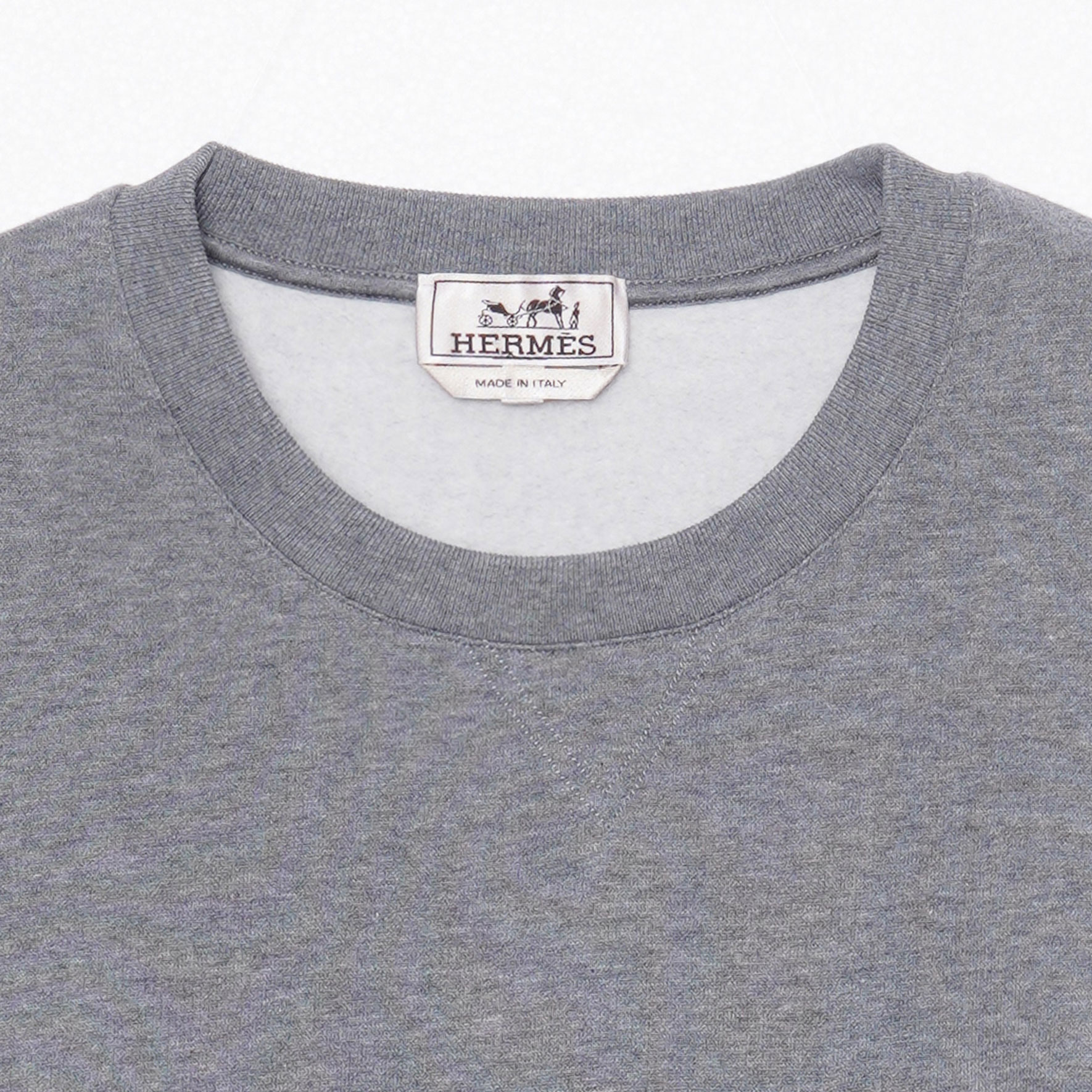 Sizing HERMES SS22 Baju Kelabu Crewneck dengan Motif Kuda Kulit. H257720HA76