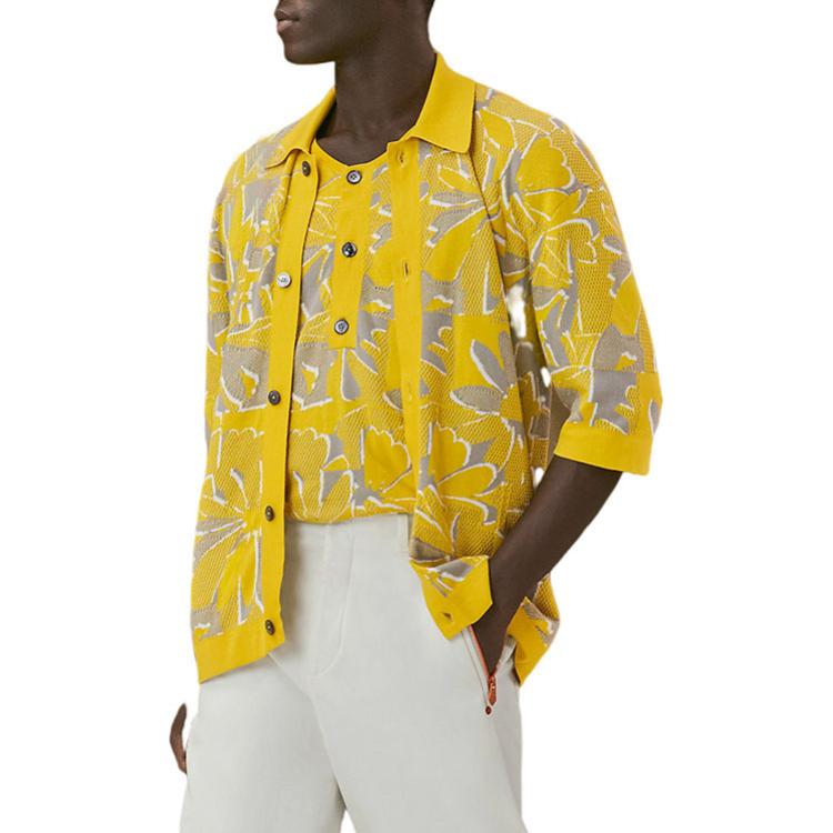 Lookbook HERMES SS22 Kemeja Kuning Bermotif Lengan Pendek. H257350HA27