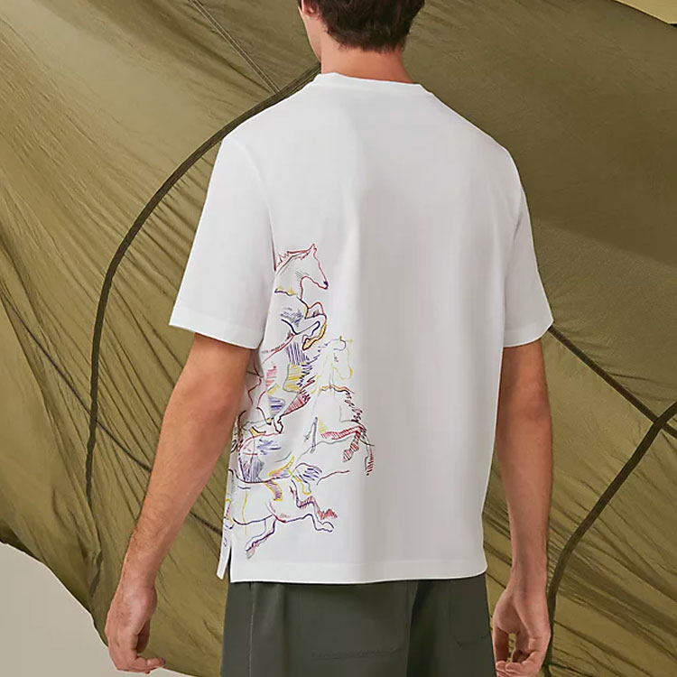 Purchase HERMES SS22 White  T-Shirt with Horse Print Short Sleeve Crew Neck. H257830HA90