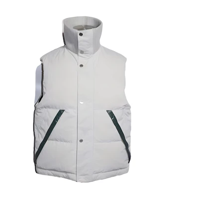 HERMES SS23 Grey Vest with Contrast Collar and Button-Up Design. H362600HG4N