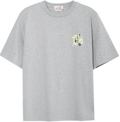 HERMES SS23 Kaos Pendek Crewneck Logo Patch Abu Muda. H357925HA76 Buy HERMES SS23 Kaos Pendek Crewneck Logo Patch Abu Muda. H357925HA76