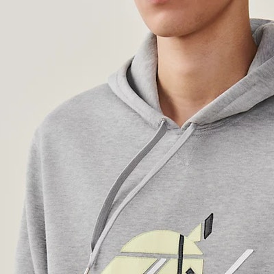 HERMES SS23 Hoodie Lengan Panjang Abu-Abu dengan Desain Cetak. H357790HA1O Purchase HERMES SS23 Hoodie Lengan Panjang Abu-Abu dengan Desain Cetak. H357790HA1O