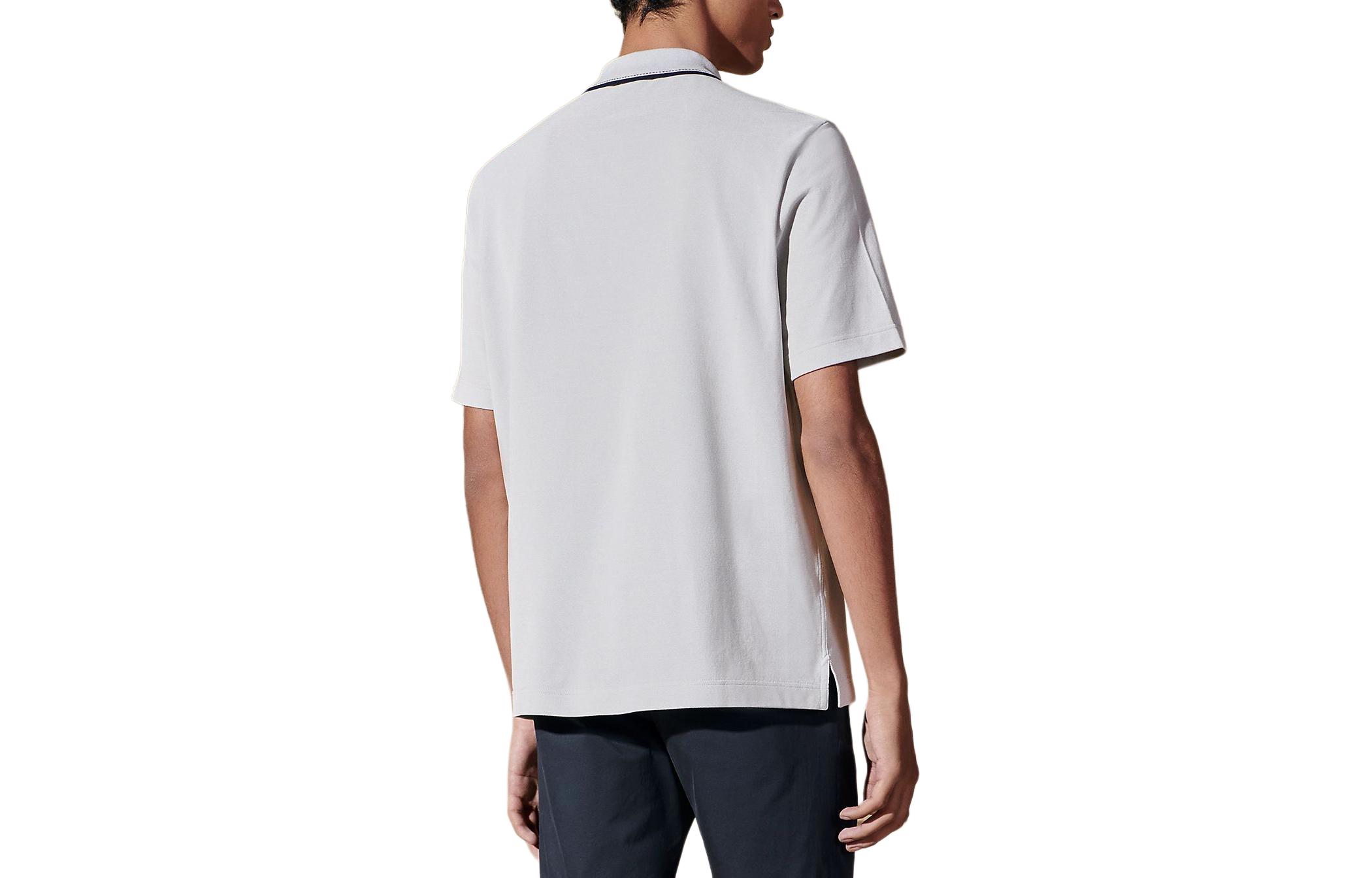 Lookbook HERMES SS24 Polo Casual Blanco Niebla con Logo Bordado. H457985HA94