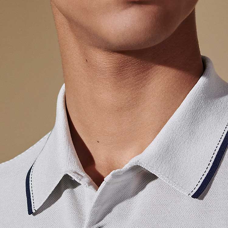 Sizing HERMES SS24 Polo Casual Blanco Niebla con Logo Bordado. H457985HA94