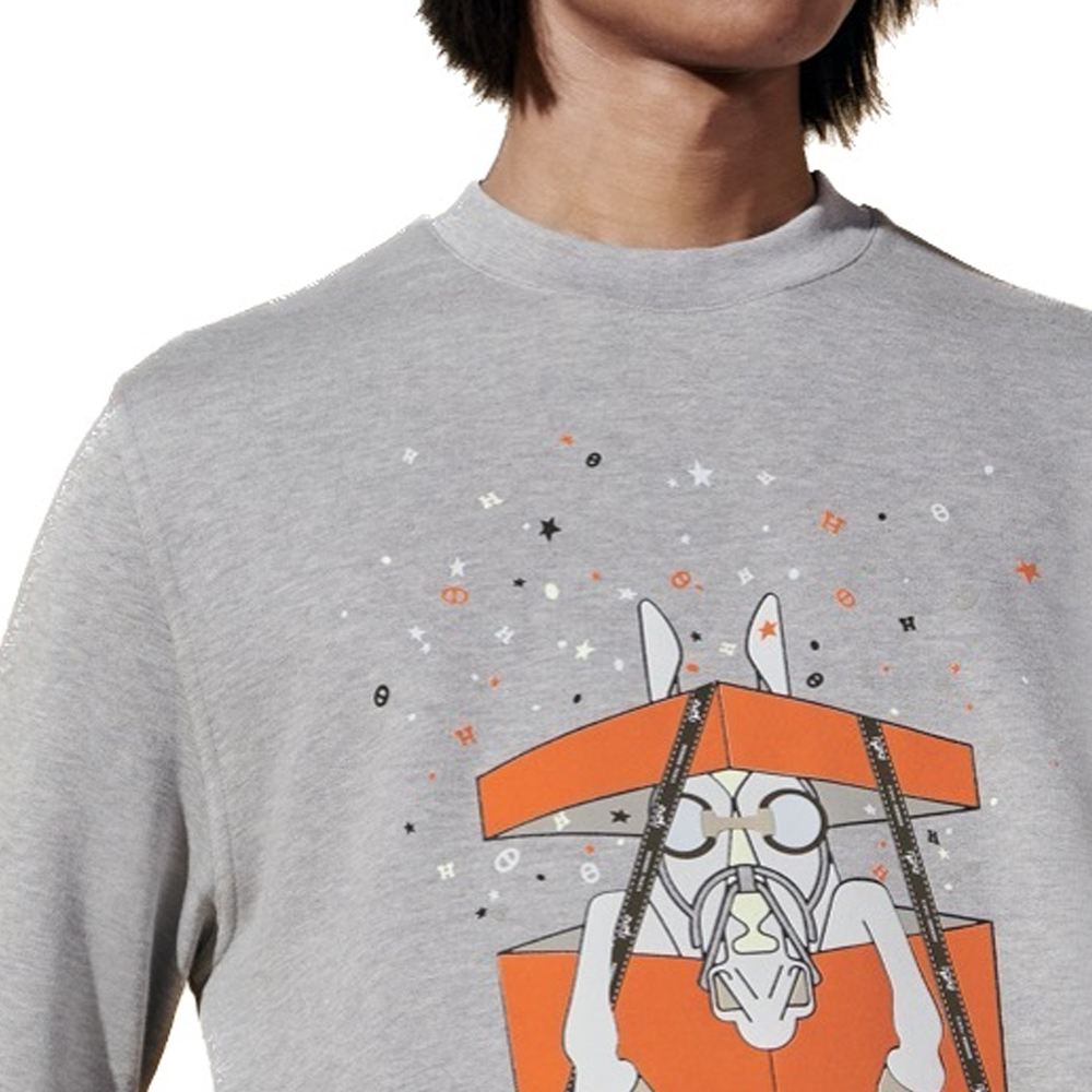 Shop HERMES SS24 Baju Lengan Panjang Kelabu Cetak Huruf Kasual. H457820HA1O