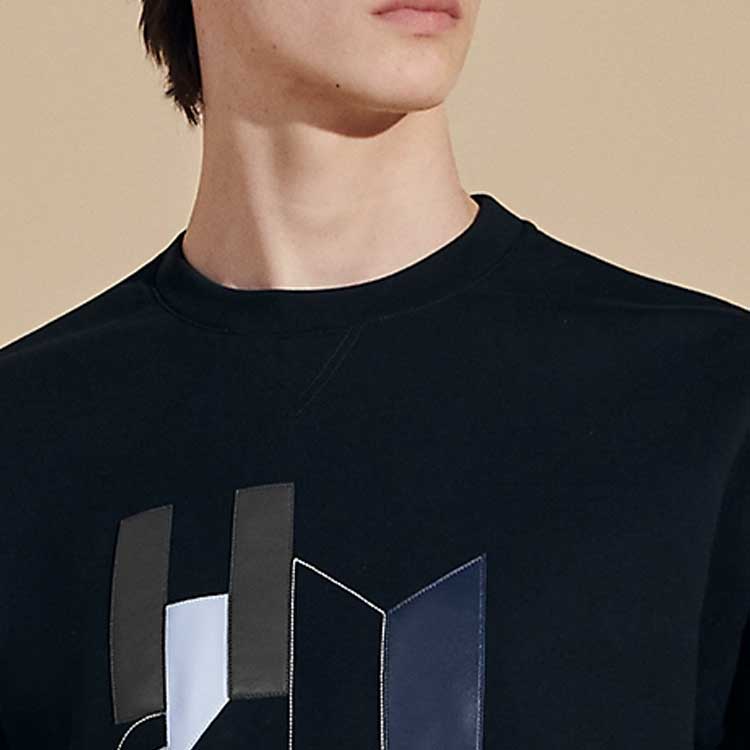 Shop 爱马仕 SS24 海军蓝皮革标志圆领运动衫 H457790HA01