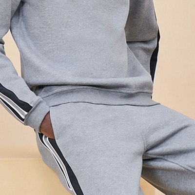 HERMES Baju Kelabu Kasual Lengan Panjang Cetakan Berjalur Crewneck FW24. H467770HA76 Purchase HERMES Baju Kelabu Kasual Lengan Panjang Cetakan Berjalur Crewneck FW24. H467770HA76