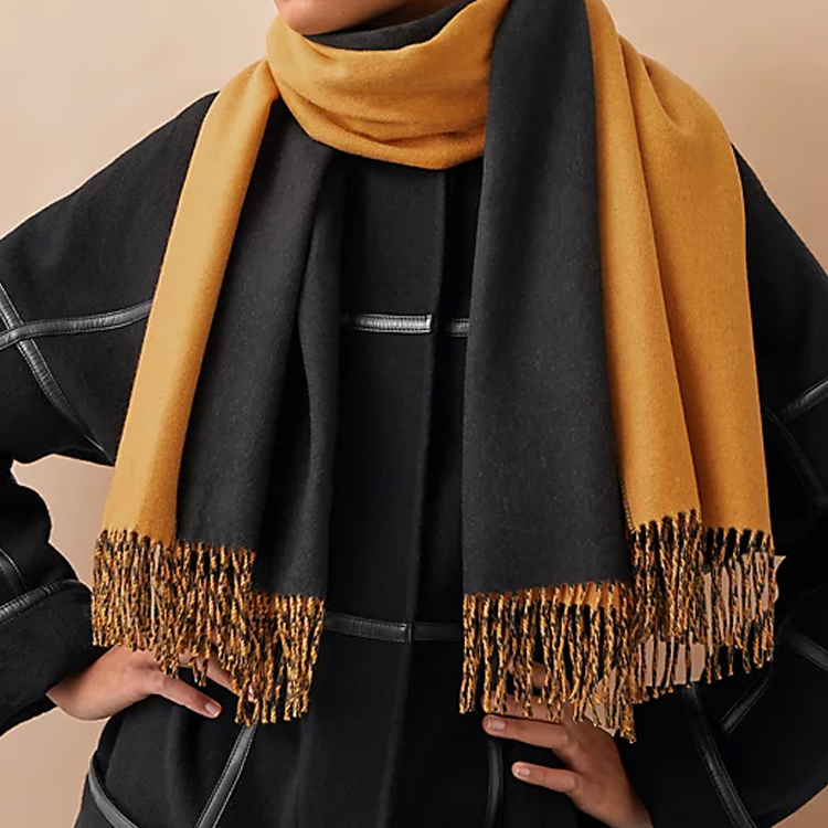 HERMES Stylish Dual-Tone Embroidered Scarf Unisex H259084S 48 圖 3