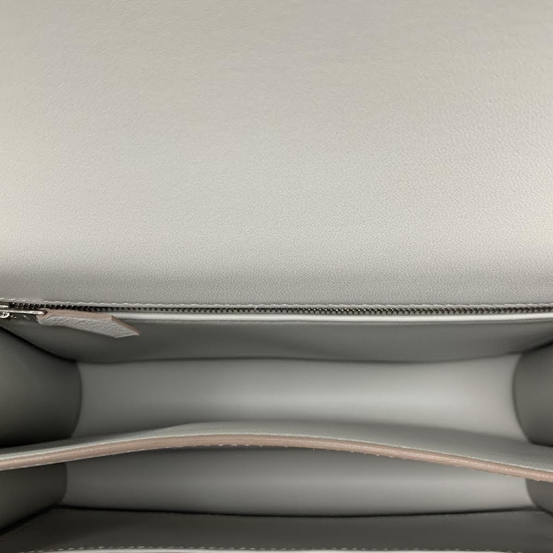 Lookbook 愛馬仕 Swift Constance 24 灰珍珠手袋